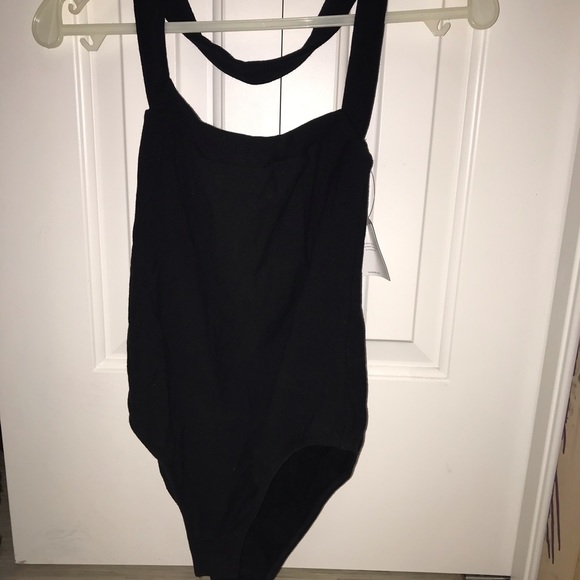 Womn Bodysuit - Picture 2 of 3